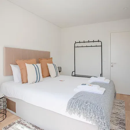 Liiiving In - Design * Oporto