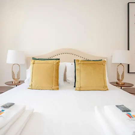 Liiiving In - Design Apartamento Oporto