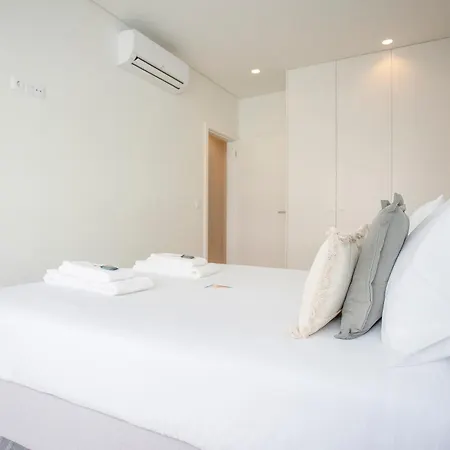 Liiiving In - Design Apartamento Oporto