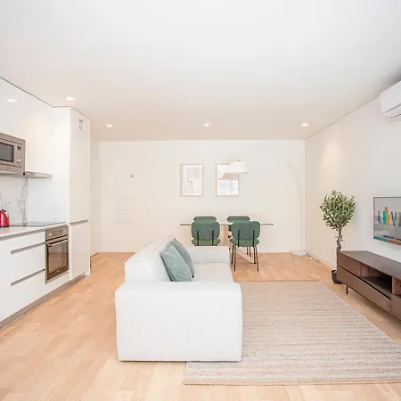 Liiiving In - Design Apartment Porto