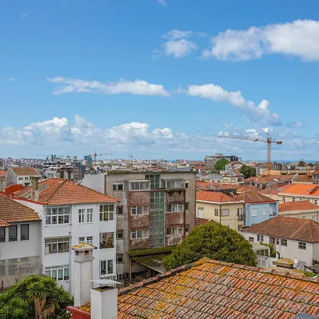 Liiiving In - Design Apartament