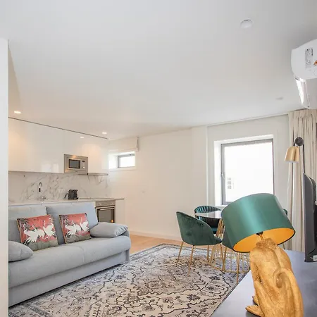 Liiiving In - Design Apartament Porto