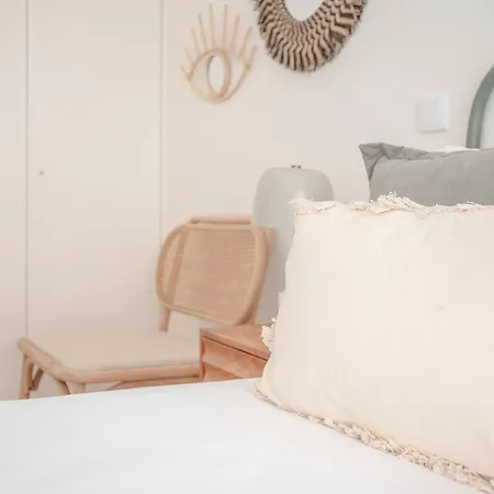 Liiiving In - Design Apartament Porto