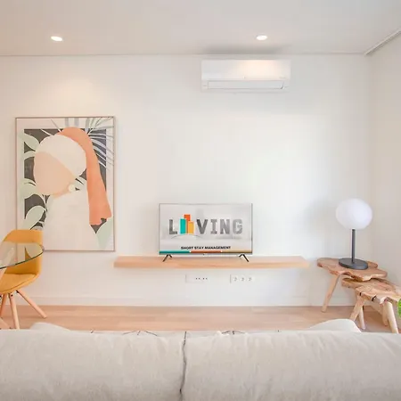Liiiving In - Design Apartment Porto