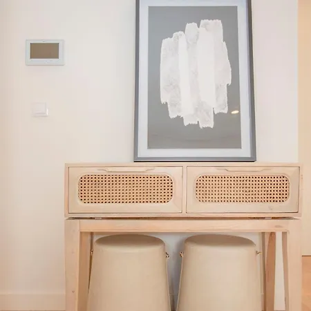 Liiiving In - Design