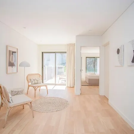 Liiiving In - Design