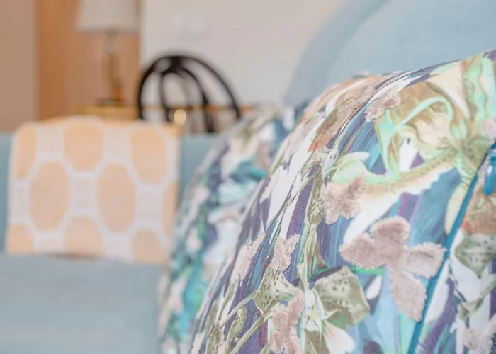 Liiiving In - Design * Порту