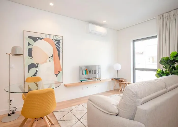 Liiiving In - Design Πόρτο