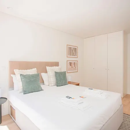 Liiiving In - Design Apartament