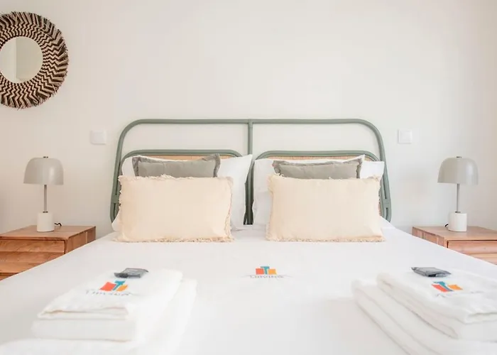 Liiiving In - Design