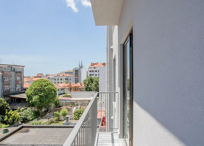 Liiiving In - Design